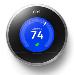 Der Nest Thermostat läßt hoffen, dass dort bal auch ein schöner Rauchmelder nachkommt (Bild: © 2013 Nest Labs )