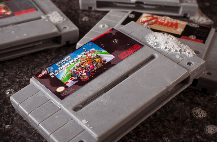 Super Nintendo- Cartridges als Seife - Gamer Soap (Bild: © Firebox.com)