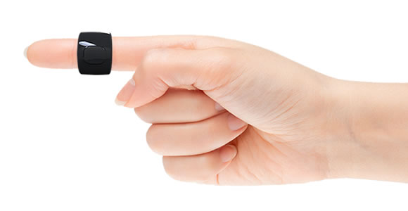 Mini-Maus am Zeigefinger - der ThumbTrack (Bild: indiegogo / © MindStream Inc.)