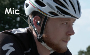 Durch eingebaute Mikrofone die Umgebungsgeräusche mitbekommen (Bild: kickstarter/©FreeWavz)