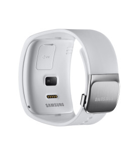 Na, ob der SimCard-Slot wasserdicht genug für Sport ist? (Bild: © Samsung)