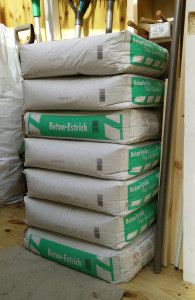 Nicht mal die halbe Miete- 20 Sack braucht es (Bild: © O. Thiele)