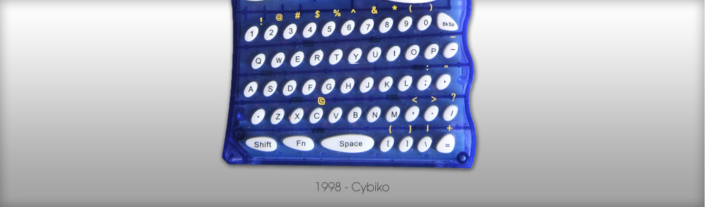 Chat per Funk mit dem Cybiko von 1998. (Bild: © Oliver Thiele / miy.de)